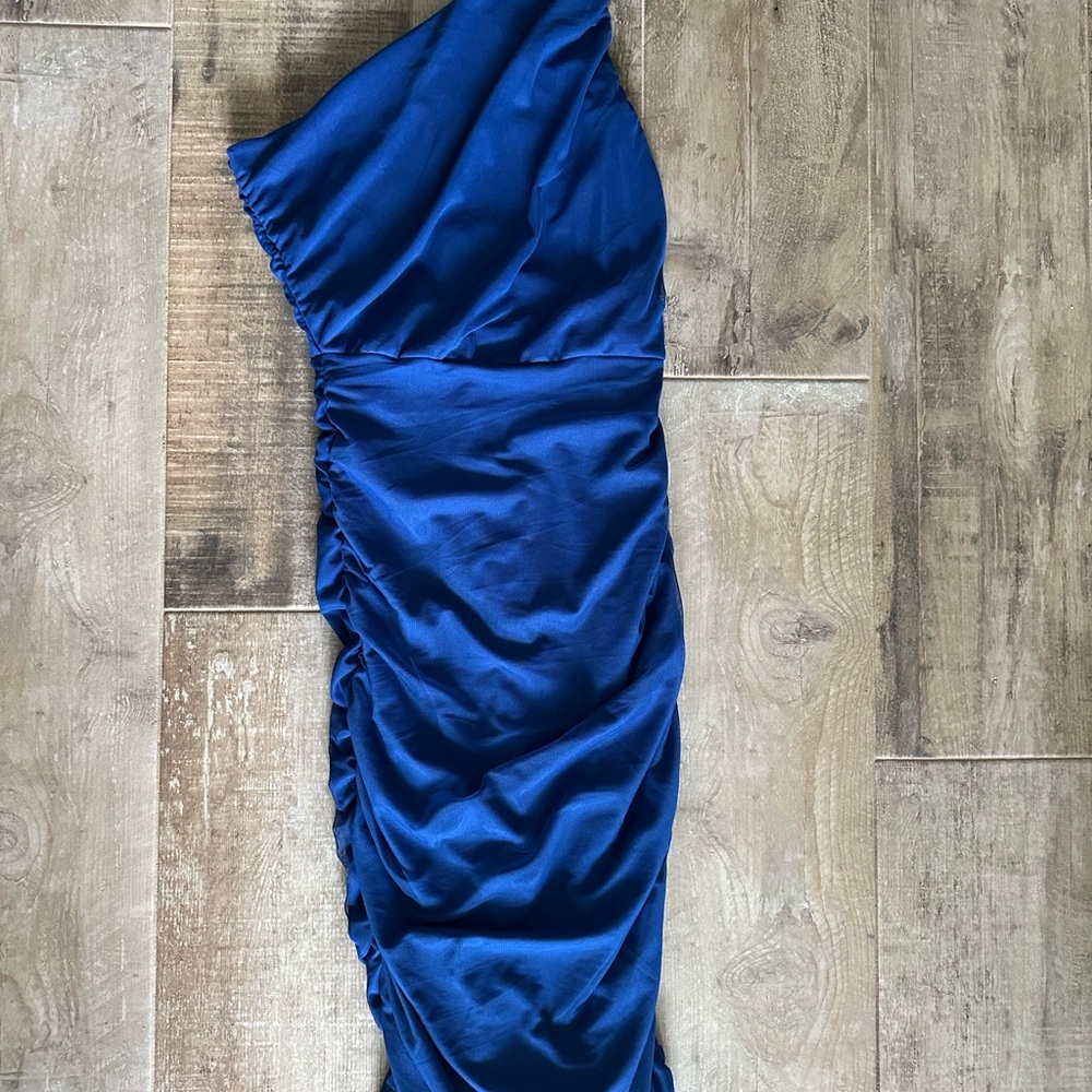 Elegant Blue One-Shoulder Dress